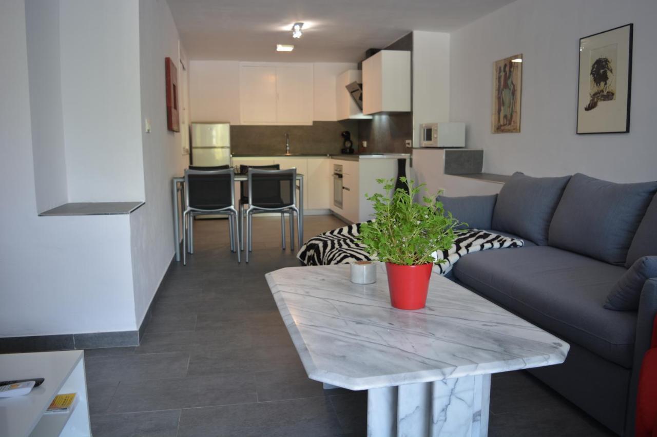 Lovely Bungalow For Four Close To Beach And City In Torrevieja Exterior foto